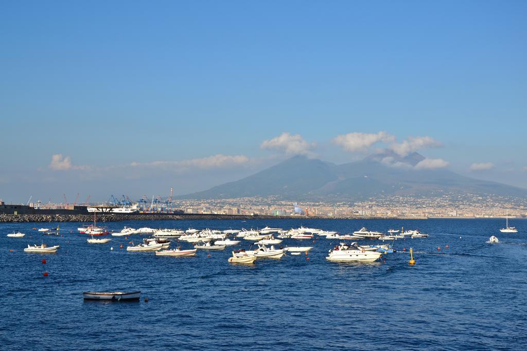 Monolocale Nel Cuore Di Napoli 아파트 객실 사진